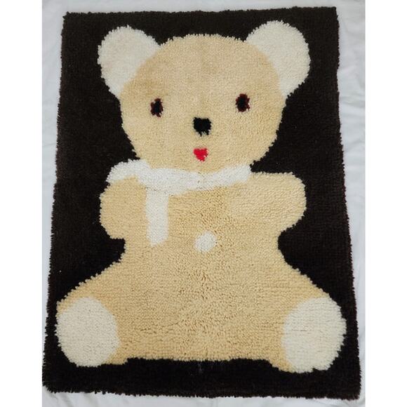 RUG/WALL HANGING-Latch Hook-Teddy Bear-Black Tan-34"X26" - Picture 3 of 9